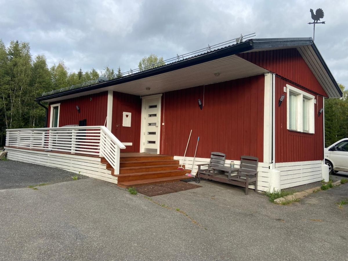 Cozy Renovated House With A Lot Of Parking Space. Haparanda  Eksteriør billede