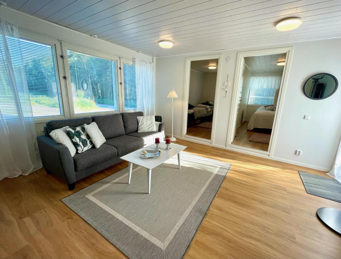 Cozy Renovated House With A Lot Of Parking Space. Haparanda  Eksteriør billede
